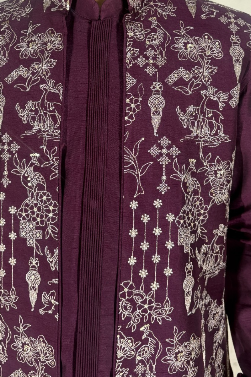 Maroon plain kurta top and pant with embroidered bundi