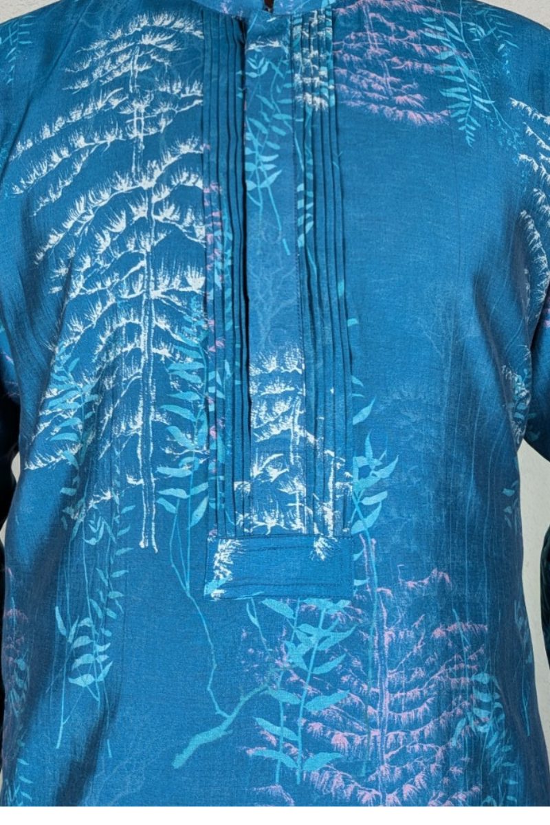 Blue colour kurta top with floral motifs