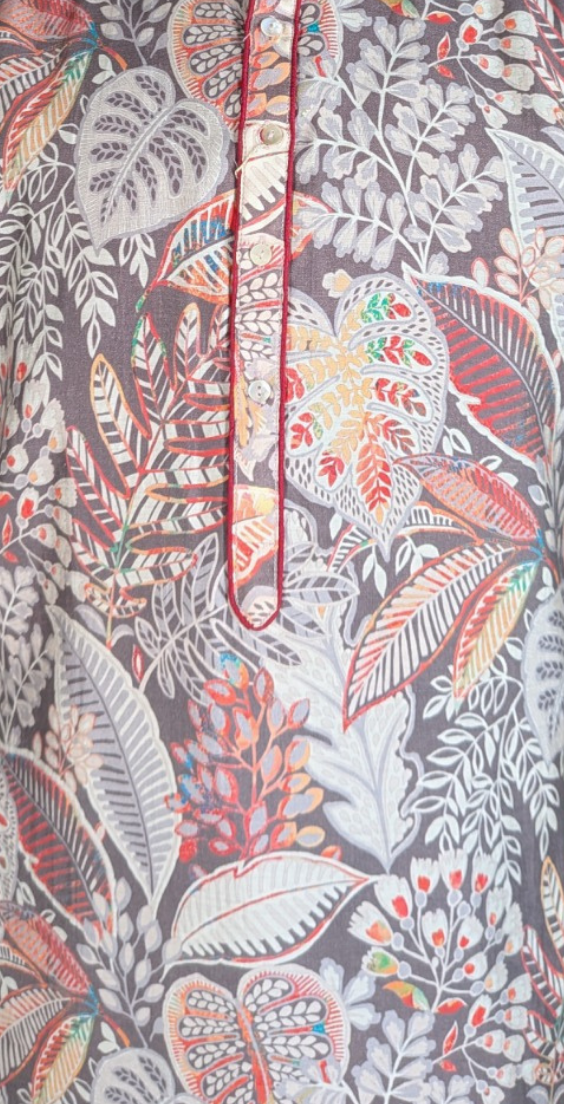 Black colour kurta with allover floral printed design