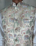 Pink colour half sleeves bundi with allover printed motifs